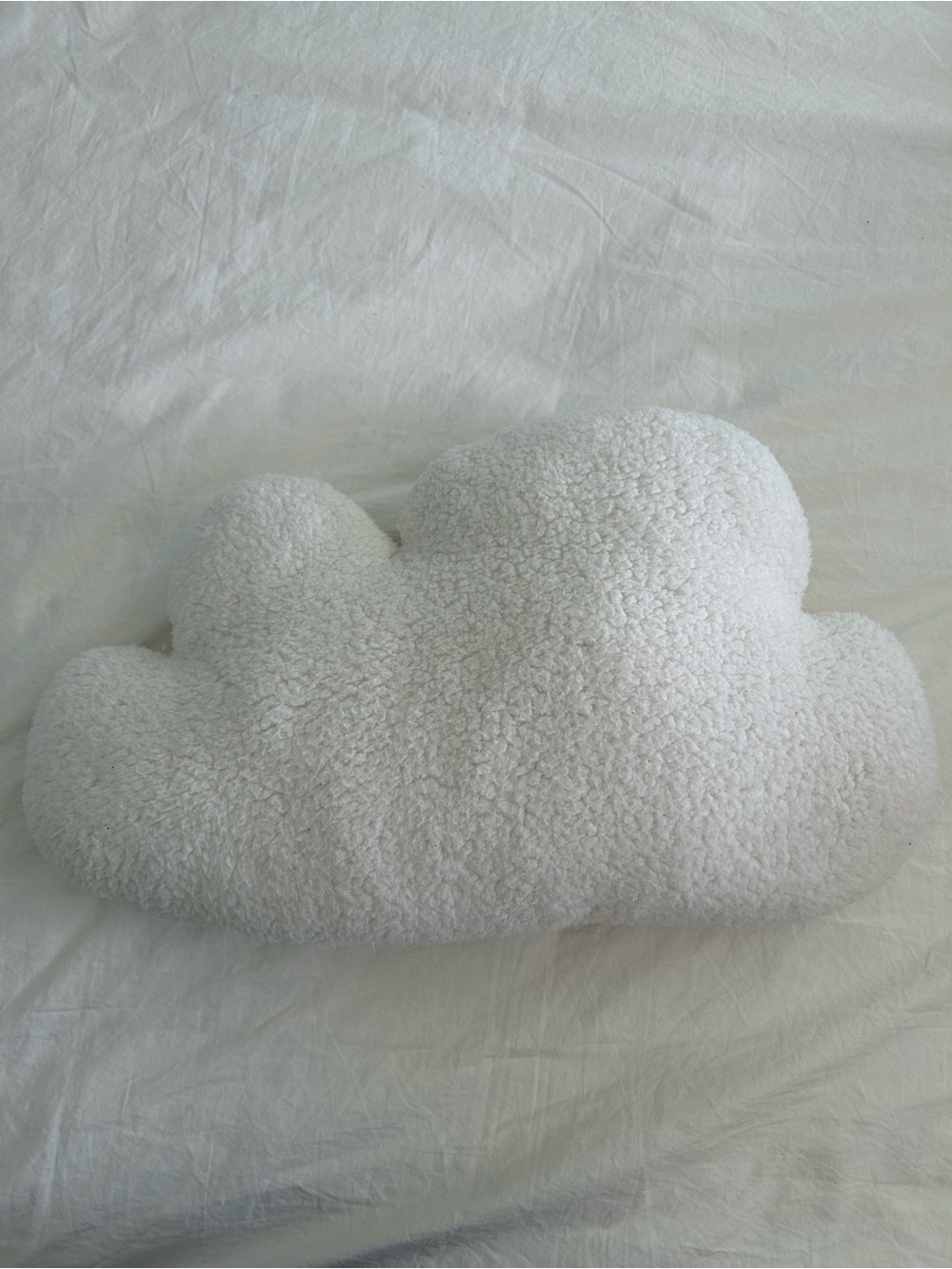 Soft Cloud-Shaped Throw Pillow - Cream - Picture 2 of 3